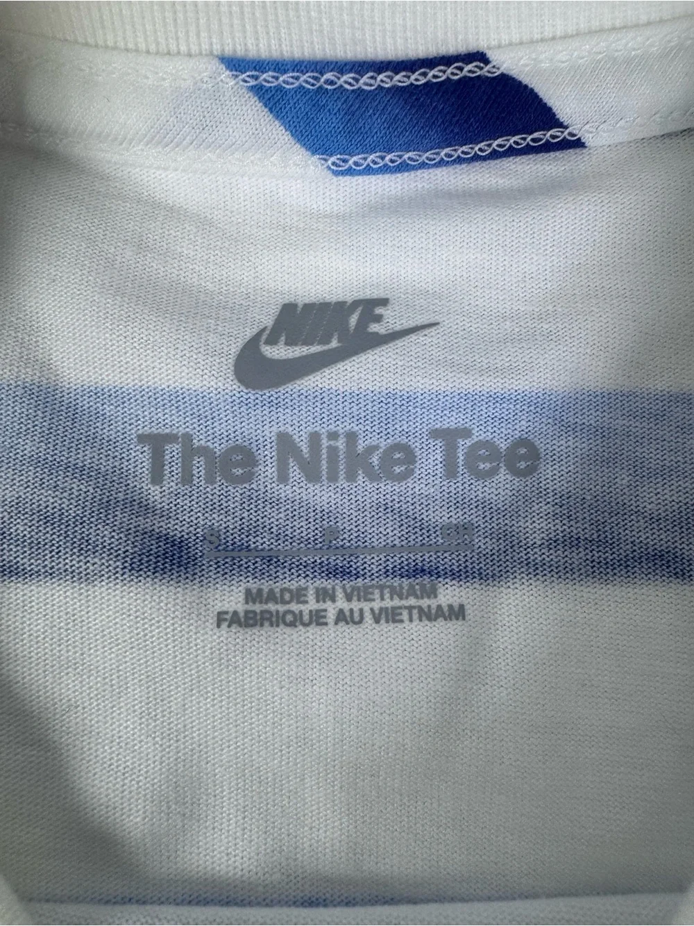 Nike Boys Outfit White & Blue Striped Tee with Nike Logo Shorts - Size Small - Picture 5 of 12